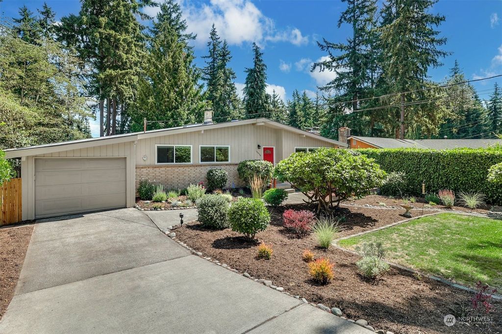 Photo of 15426 SE 22nd Place, Bellevue, WA 98007 (MLS # 2133317)