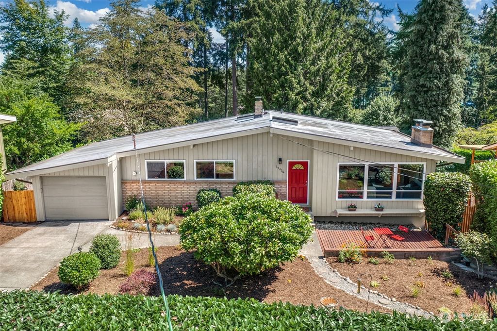 Photo of 15426 SE 22nd Place, Bellevue, WA 98007 (MLS # 2133317)