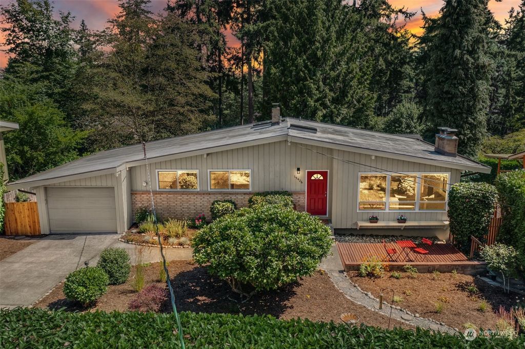 Photo of 15426 SE 22nd Place, Bellevue, WA 98007 (MLS # 2133317)