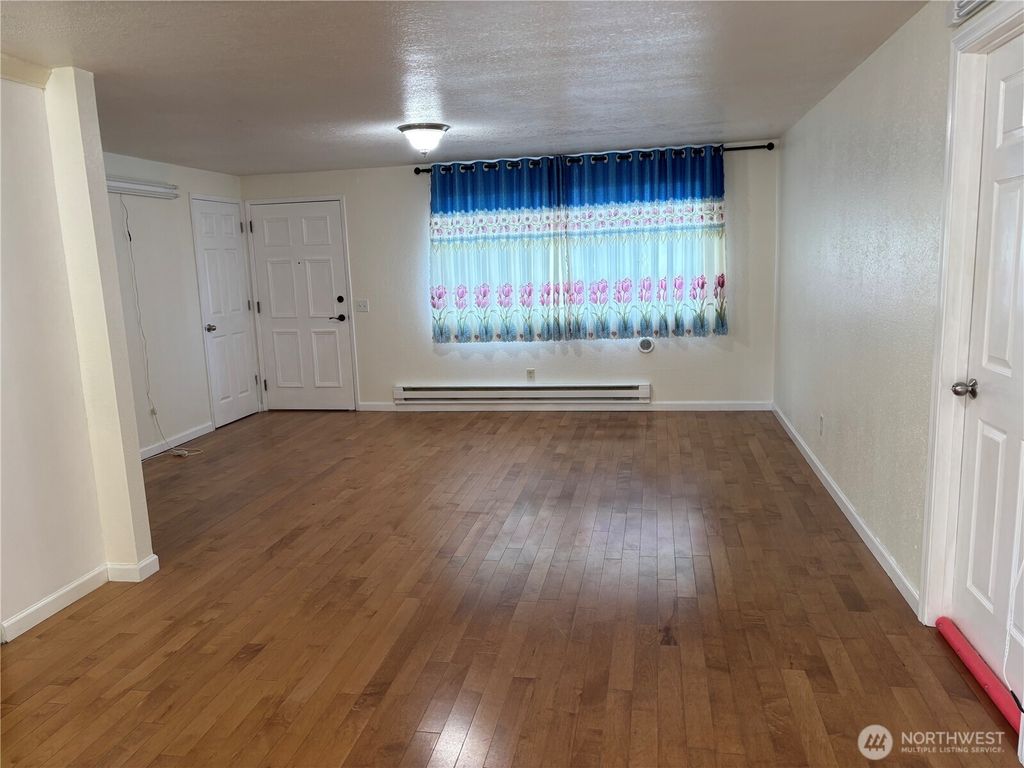 Photo of 13418 25th Place S, SeaTac, WA 98166 (MLS # 2481936)