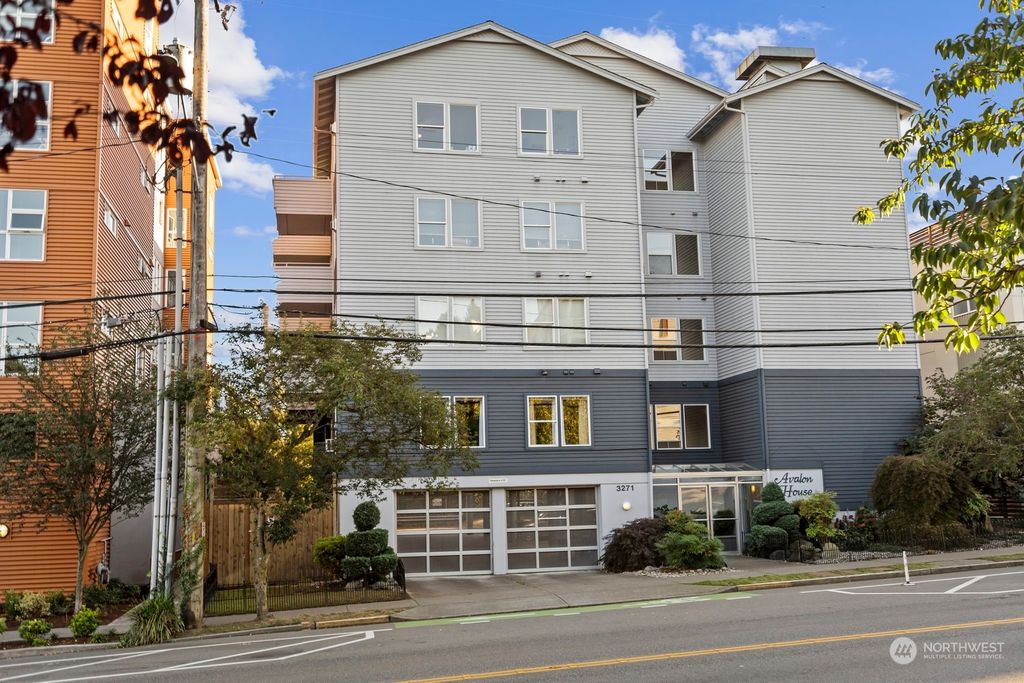 Photo of 3271 SW Avalon Way #403, Seattle, WA 98126 (MLS # 2188006)
