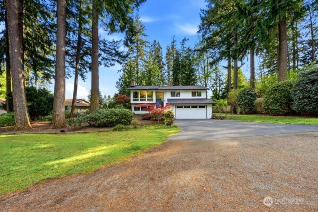 Photo of 9215 NE 178th Street, Bothell, WA 98011 (MLS # 2516771)