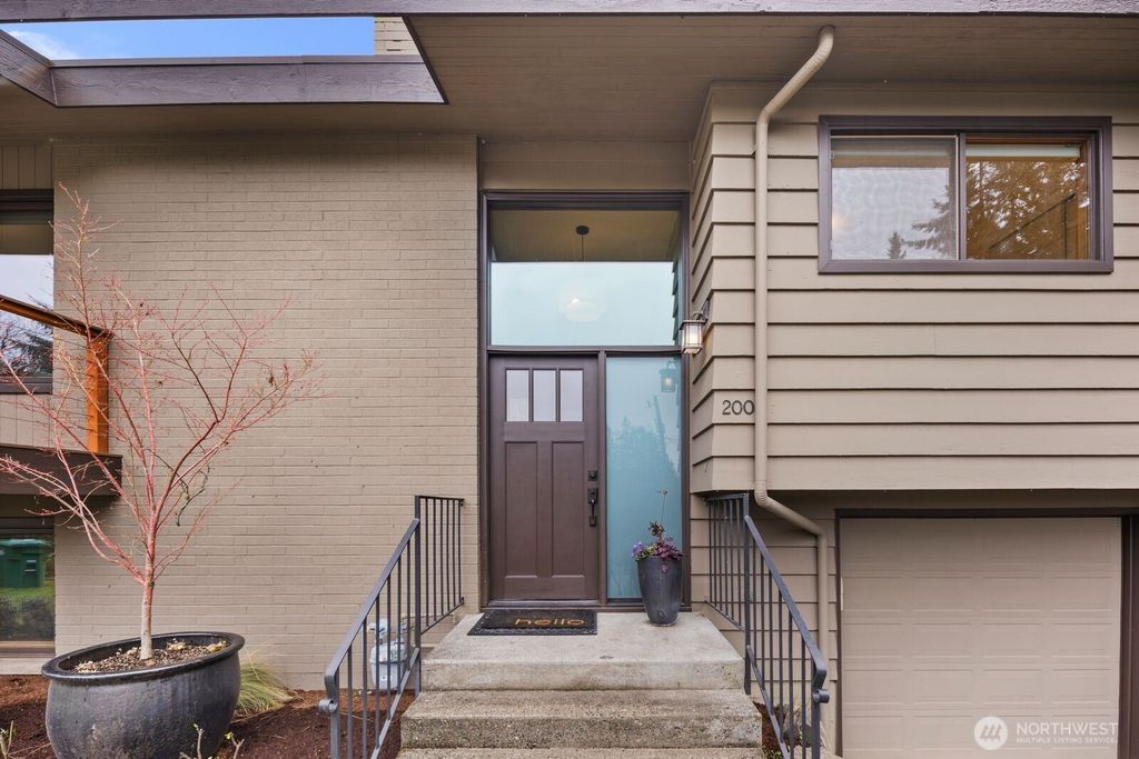 Photo of 200 NW 177th Street, Shoreline, WA 98177 (MLS # 2492768)