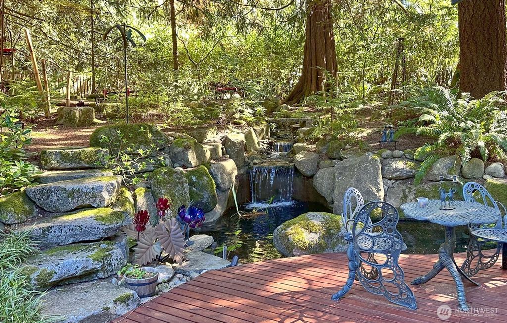 Photo of 19308 224th Court NE, Woodinville, WA 98077 (MLS # 2510279)