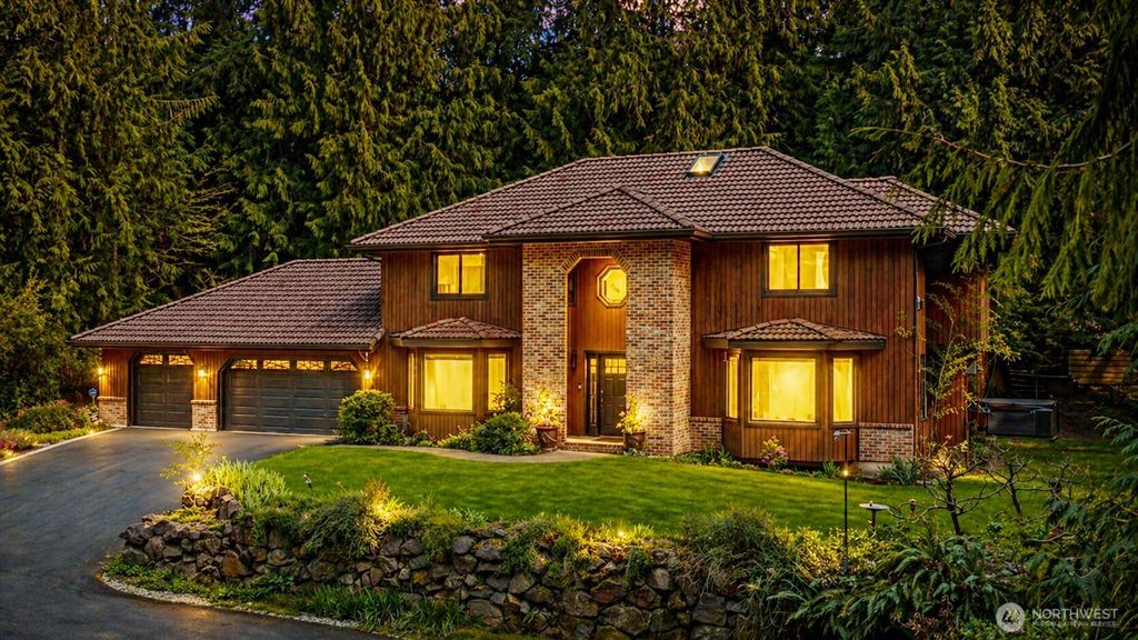Photo of 19308 224th Court NE, Woodinville, WA 98077 (MLS # 2510279)