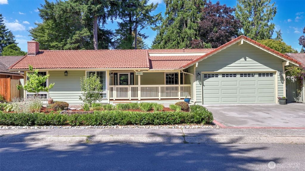 Photo of 16621 148th Avenue SE, Renton, WA 98058 (MLS # 2404858)