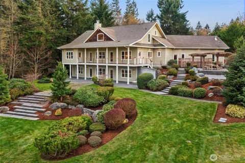 Photo of 18106 115th Avenue SW, Vashon, WA 98070 (MLS # 2491811)