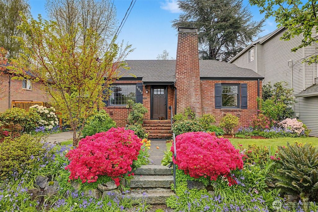 Photo of 4052 54th Avenue SW, Seattle, WA 98116 (MLS # 2511086)