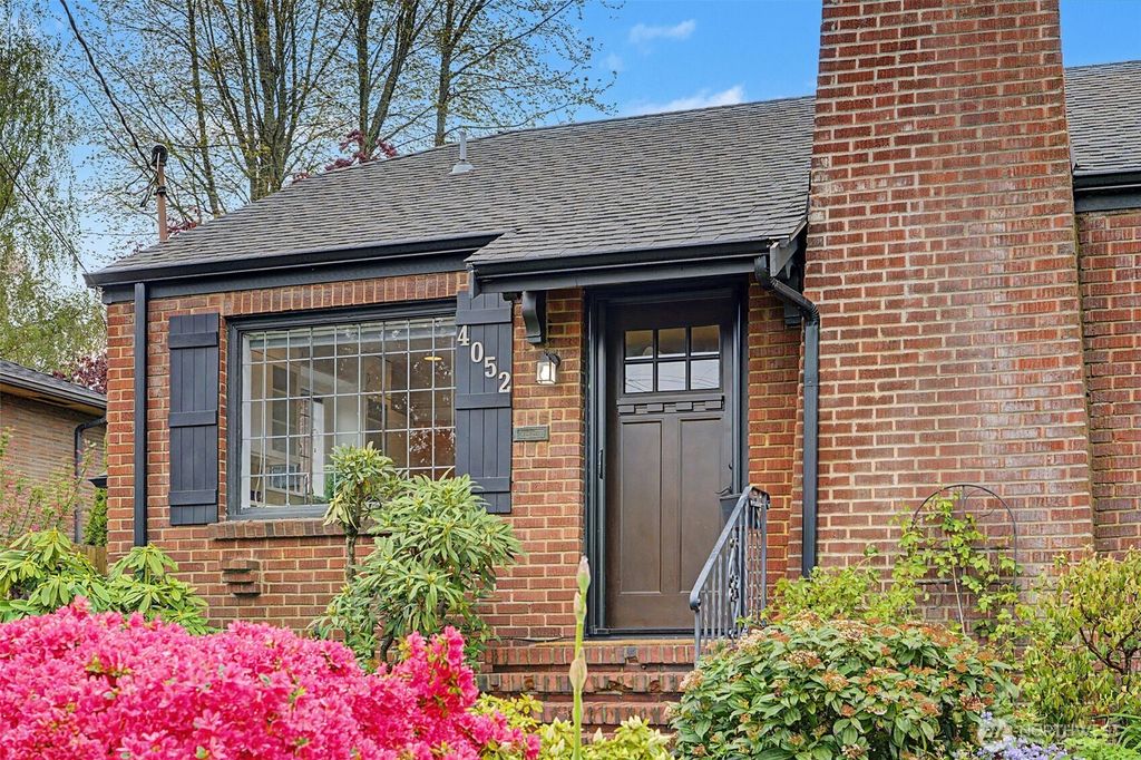 Photo of 4052 54th Avenue SW, Seattle, WA 98116 (MLS # 2511086)