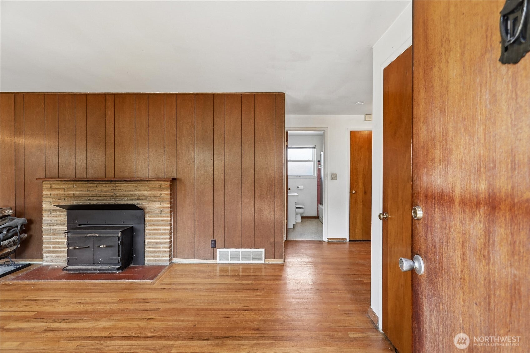 13004 Ambaum Boulevard SW