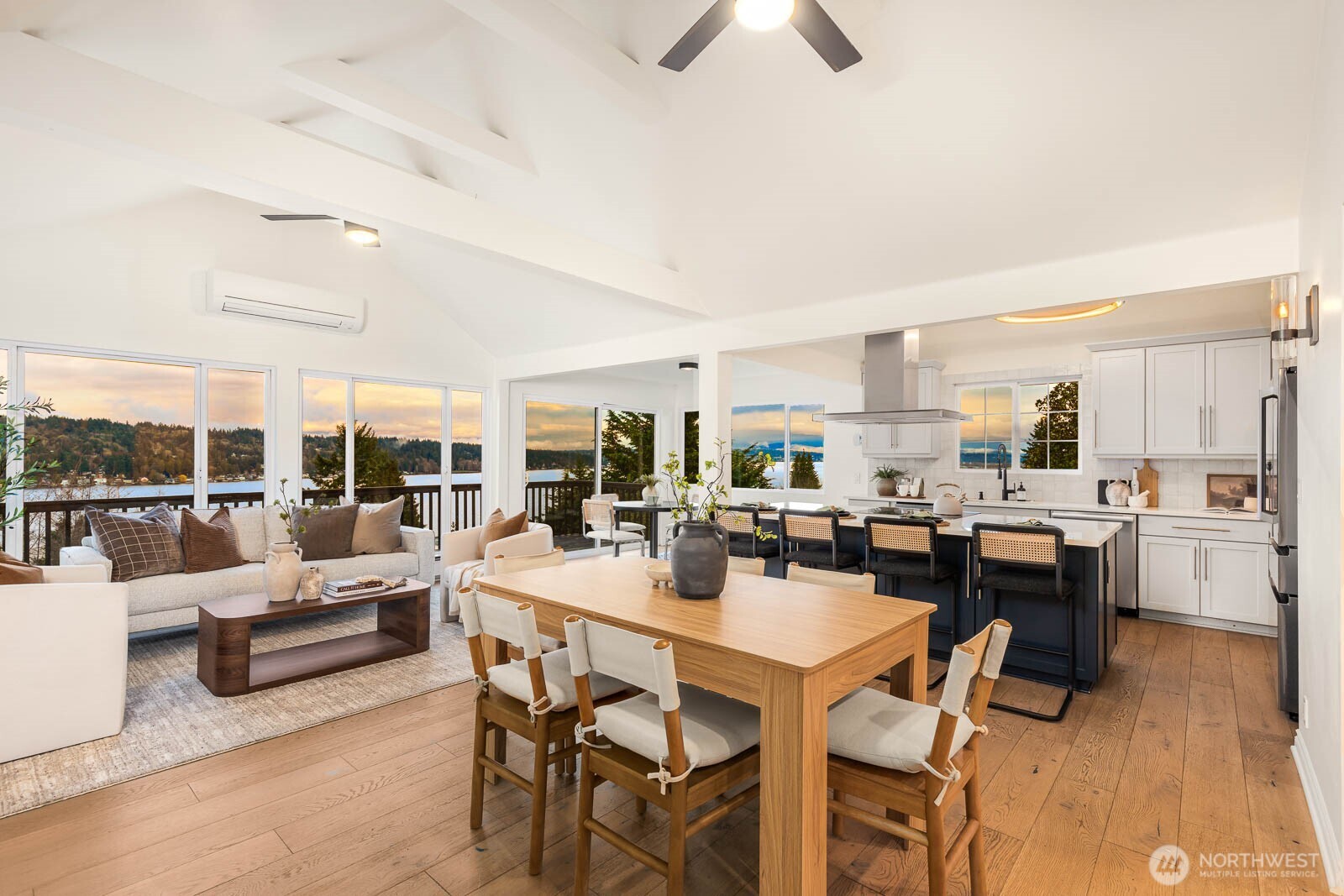 11753 Lakeside Avenue NE