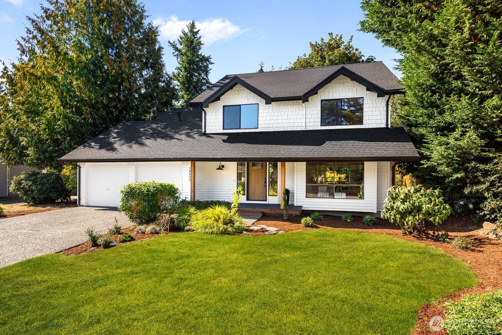 Photo of 18453 135th Place SE, Renton, WA 98058 (MLS # 2434418)