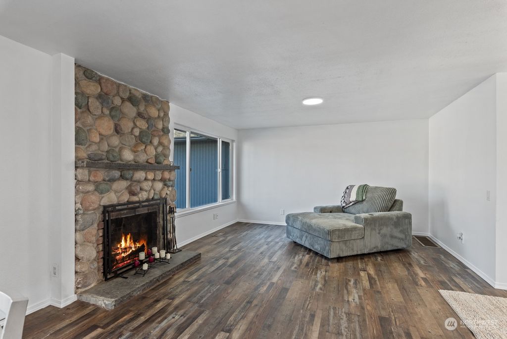Photo of 4529 122nd Place NE, Marysville, WA 98271 (MLS # 2328148)