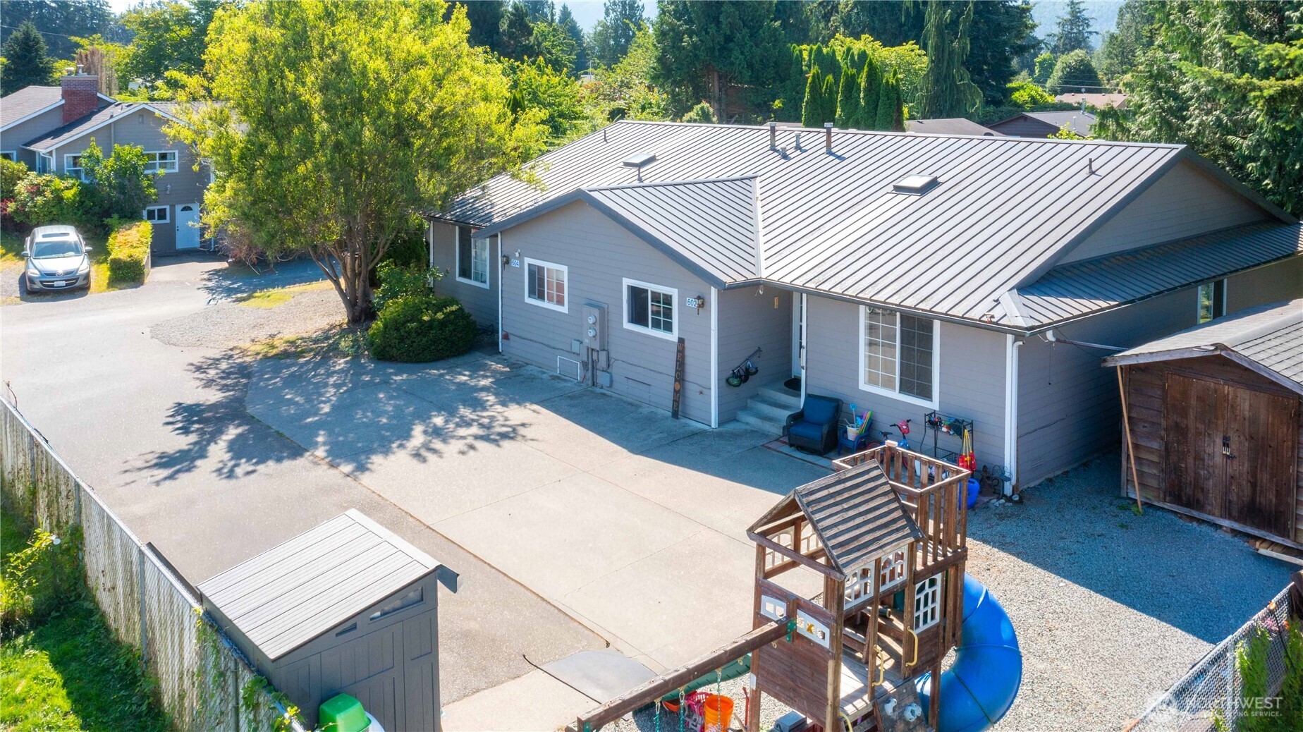602 Redwood Lane