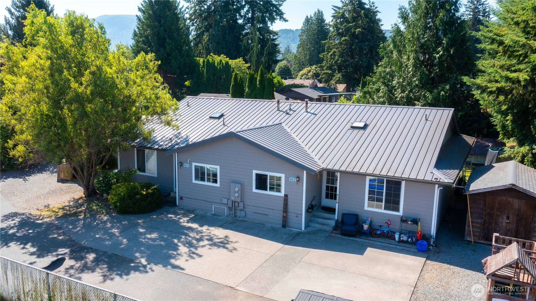 602 Redwood Lane