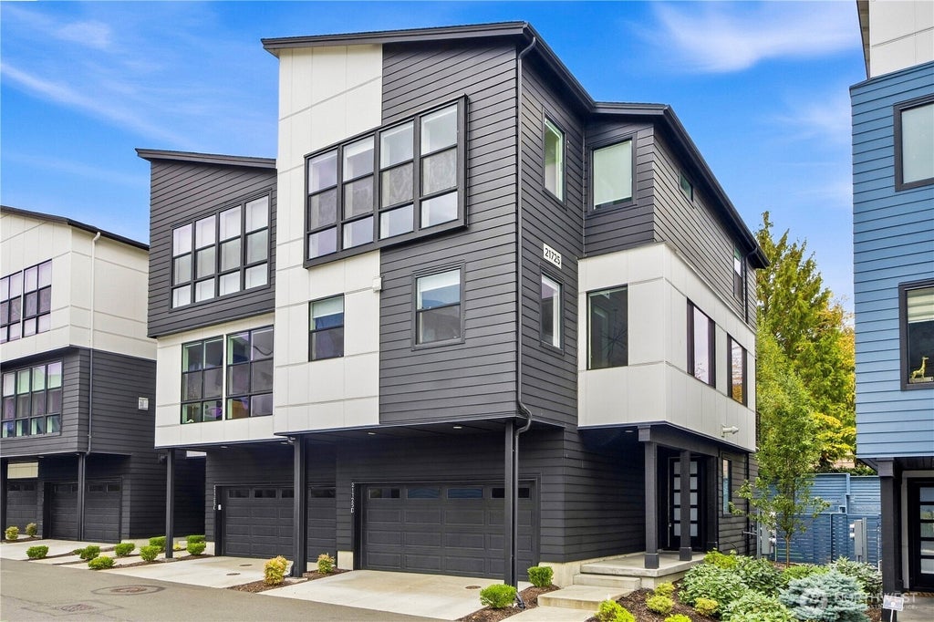Photo of 21725 25th Avenue SE #D, Bothell, WA 98021 (MLS # 2582779)