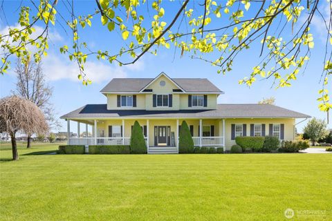 Photo of 10088 Road 5.6 NE, Moses Lake, WA 98837 (MLS # 2515041)