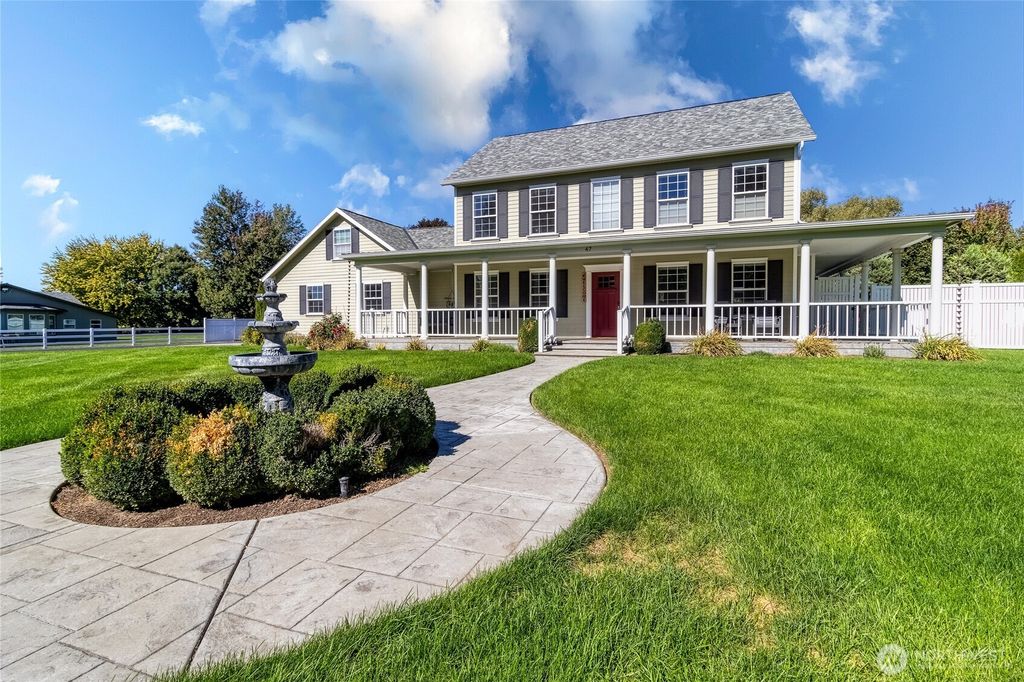 Photo of 47 Austin Street, Walla Walla, WA 99362 (MLS # 2484010)