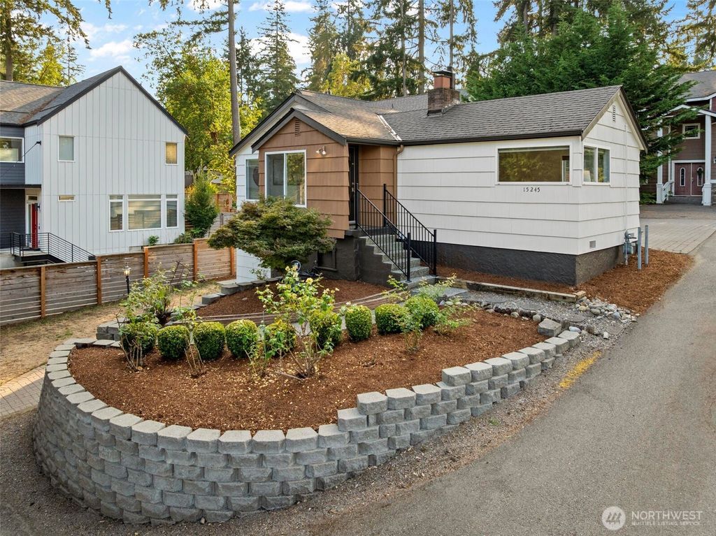 Photo of 15245 Fremont Avenue N, Shoreline, WA 98133 (MLS # 2430437)