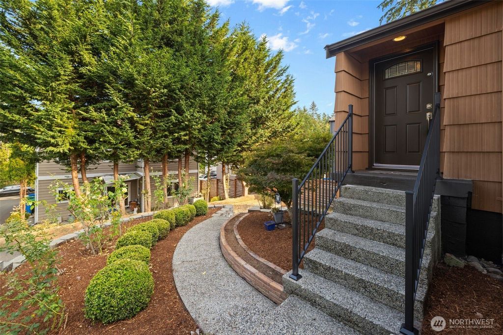 Photo of 15245 Fremont Avenue N, Shoreline, WA 98133 (MLS # 2430437)