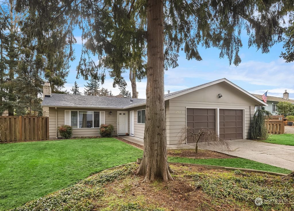 Photo of 2023 S 301st Place, Federal Way, WA 98003 (MLS # 2032690)