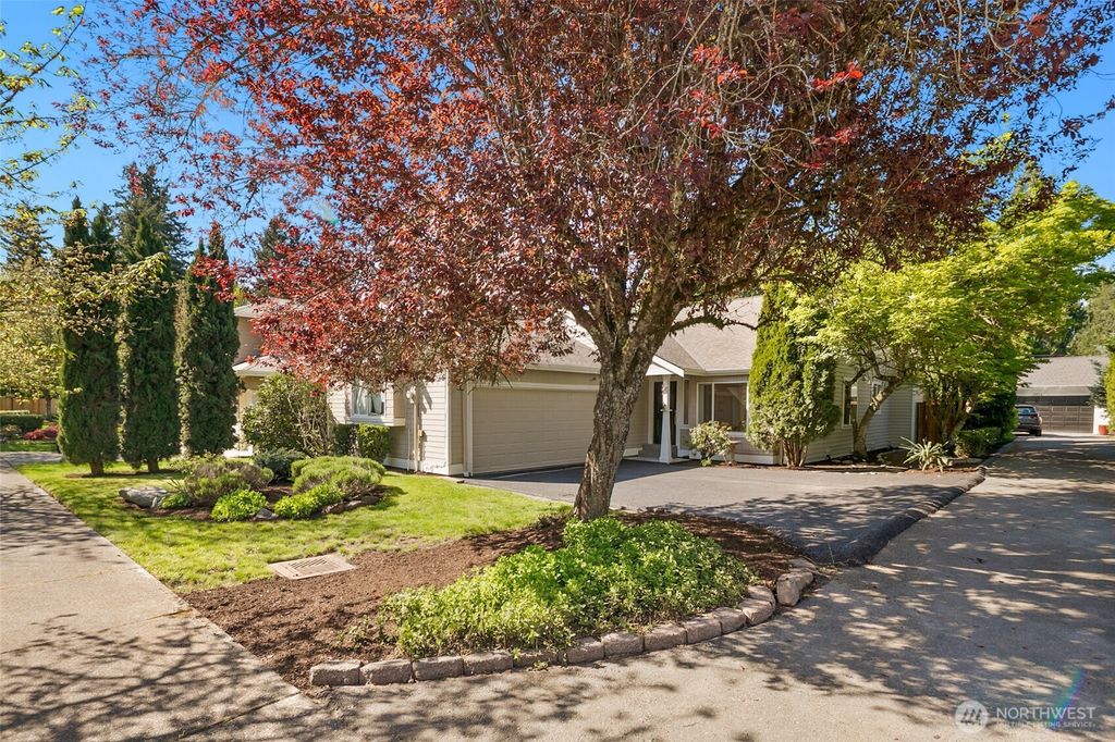 Photo of 13020 NE 108th Street, Kirkland, WA 98033 (MLS # 2516442)