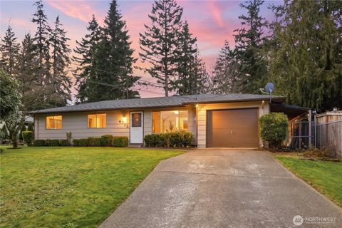 4713 N Island Drive Bonney Lake WA 98391