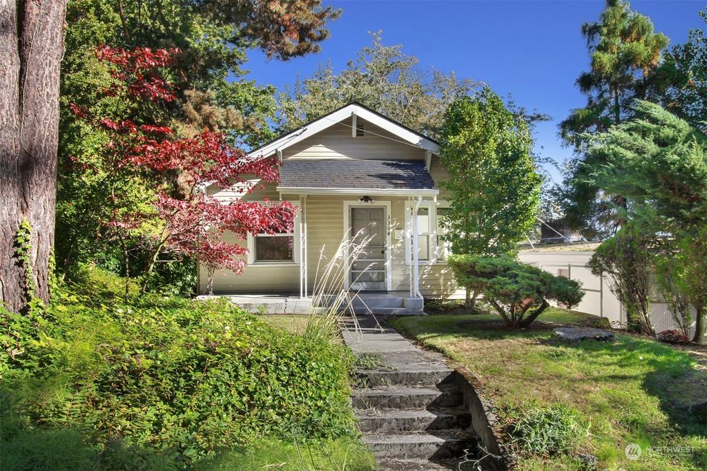 Photo of 3304 7th Avenue W, Seattle, WA 98119 (MLS # 2303106)