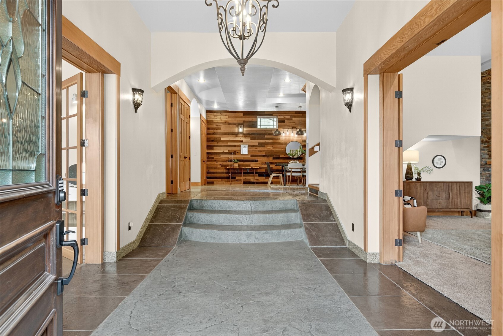 835 Samish Way