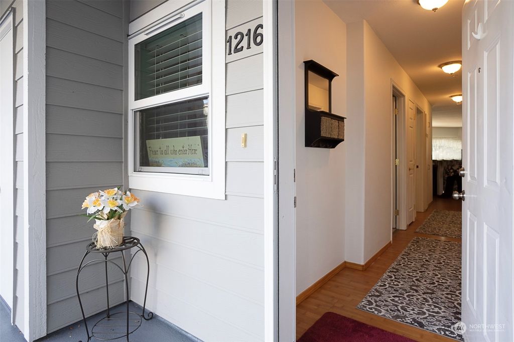 Photo of 1318 37th Street #1216, Everett, WA 98201 (MLS # 2030129)
