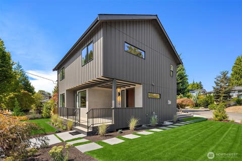 Photo of 4530 NE 55th Street, Seattle, WA 98105 (MLS # 2568362)