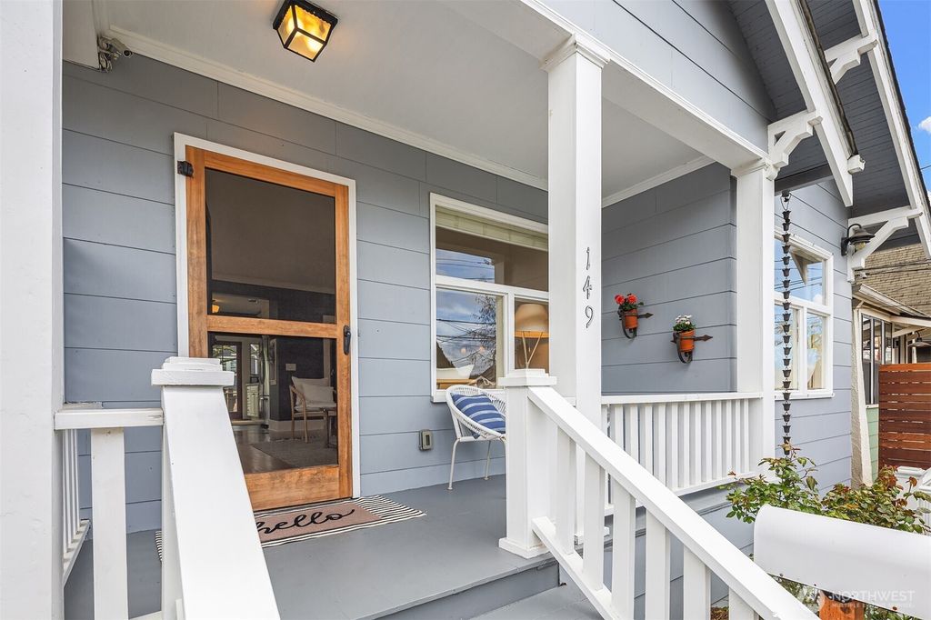 Photo of 149 NE 52nd St St, Seattle, WA 98105 (MLS # 2356693)