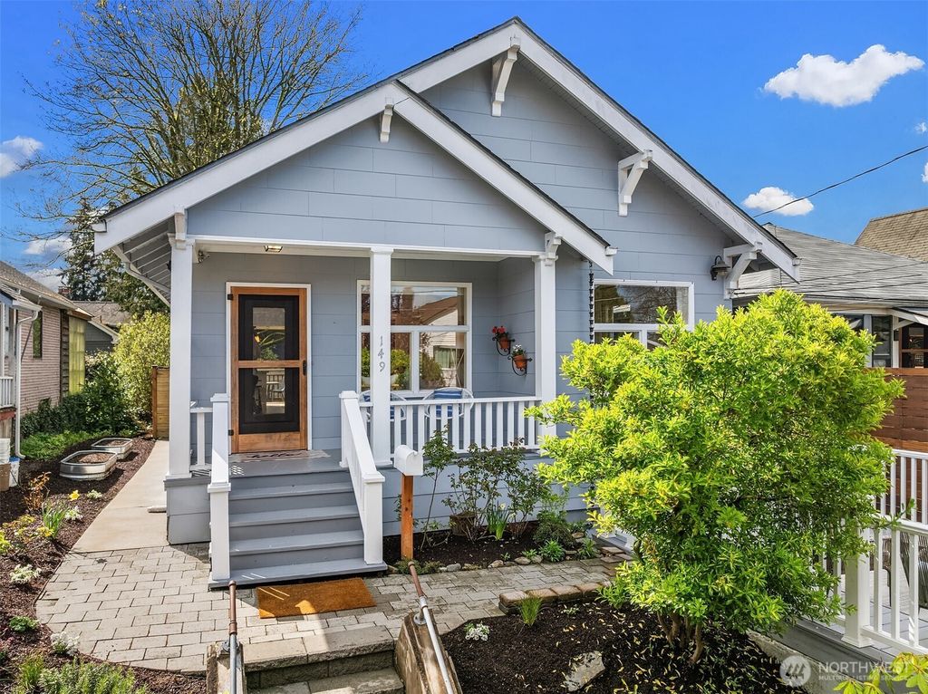 Photo of 149 NE 52nd St St, Seattle, WA 98105 (MLS # 2356693)