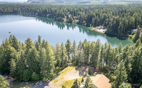 Photo of 18547 Surcingle Court SE, Yelm, WA 98597 (MLS # 2498996)