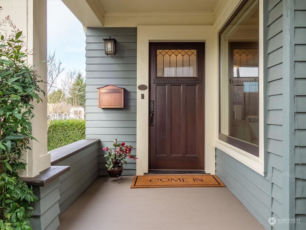 Photo of 6508 Palatine Ave Ave N, Seattle, WA 98103 (MLS # 2191570)