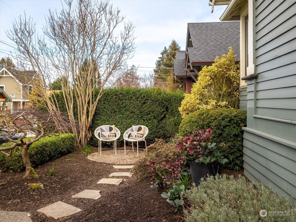 Photo of 6508 Palatine Ave Ave N, Seattle, WA 98103 (MLS # 2191570)