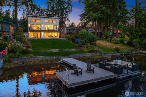 Photo of 22021 SE 21st Place, Sammamish, WA 98075 (MLS # 2578163)