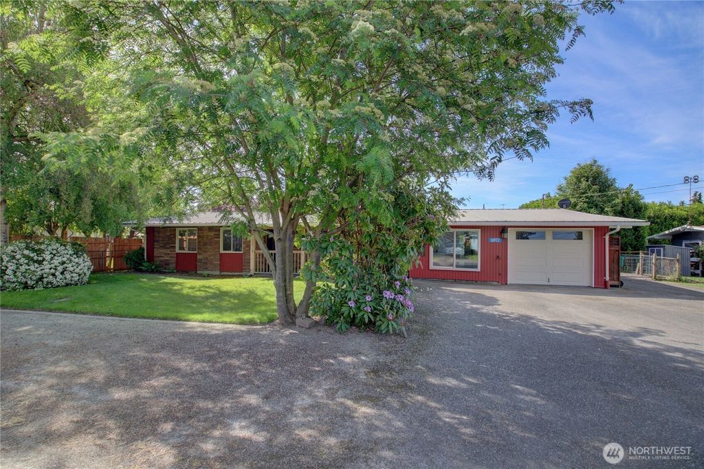 Photo of 16972 Vaughn Rd RD, Mount Vernon, WA 98273 (MLS # 2522859)