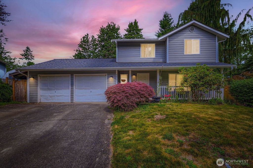 Photo of 9806 6th Place SE, Lake Stevens, WA 98258 (MLS # 2399093)