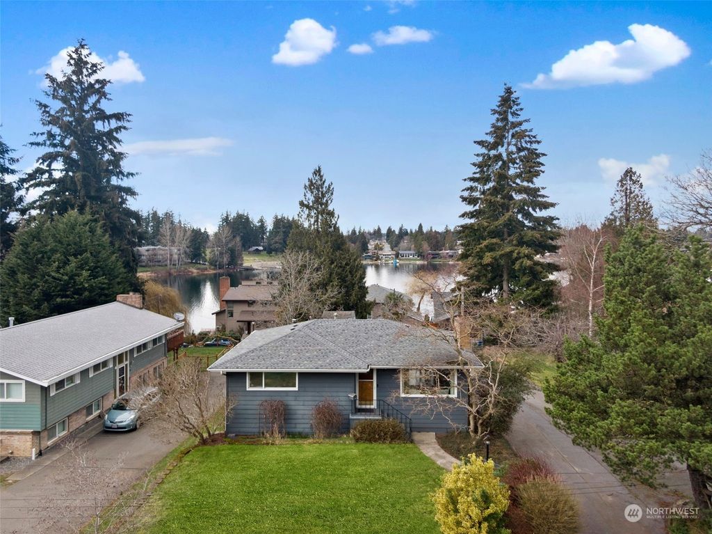 Photo of 3210 S 198th Street, SeaTac, WA 98188 (MLS # 2041609)