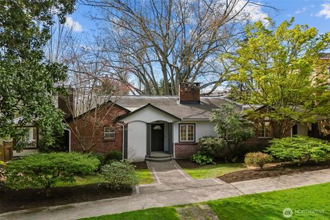 Photo of 4181 42nd Avenue NE, Seattle, WA 98105 (MLS # 2496570)