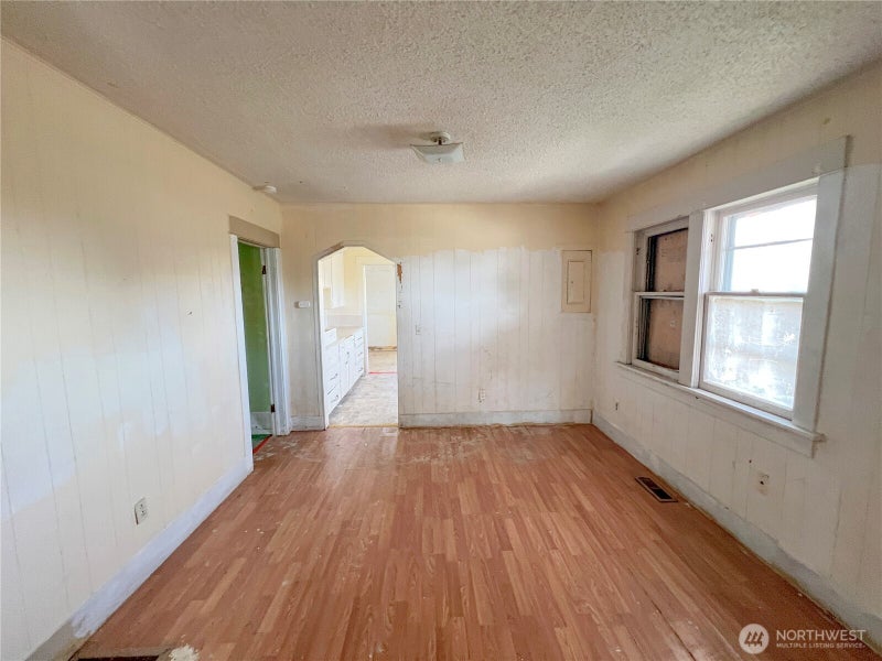 1102 Jefferson Avenue