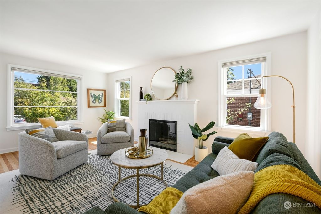Photo of 13123 Palatine Avenue N, Seattle, WA 98133 (MLS # 2144234)