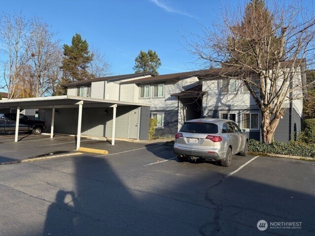 Photo of 25730 115th Avenue SE #B204, Kent, WA 98030 (MLS # 2457507)