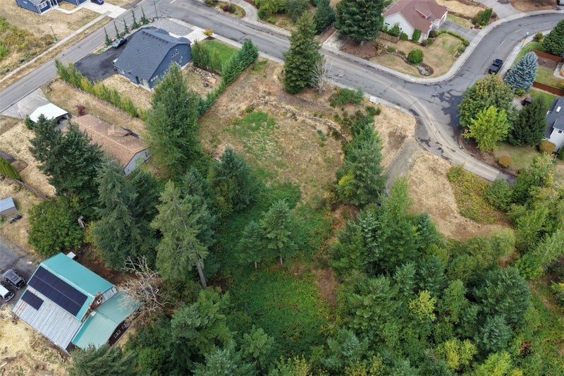 960 NW Angel Heights Road