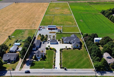 Photo of 15834 Kamb Road, Mount Vernon, WA 98274 (MLS # 2486785)