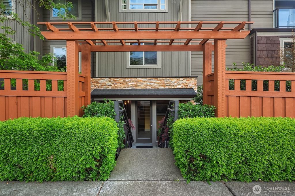 Photo of 316 Walnut Street #103, Edmonds, WA 98020 (MLS # 2519616)