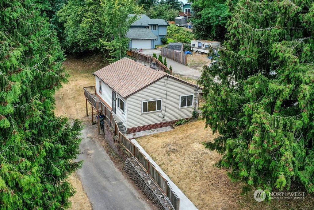 Photo of 4625 S 170th Street, SeaTac, WA 98188 (MLS # 2143373)