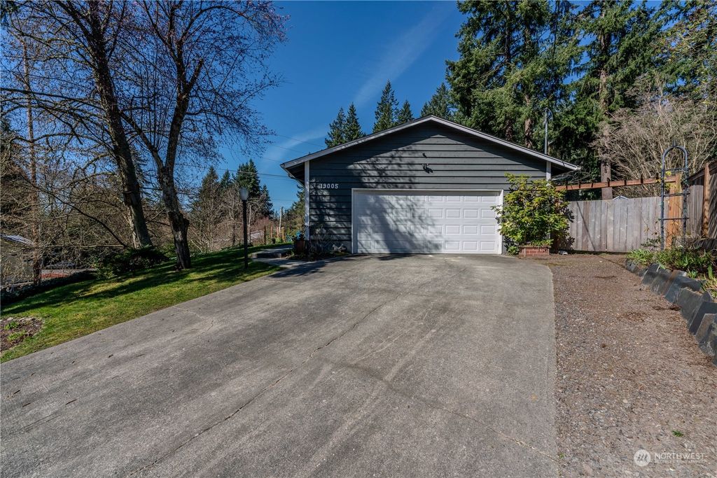 Photo of 19005 75th Avenue W, Lynnwood, WA 98036 (MLS # 2208992)