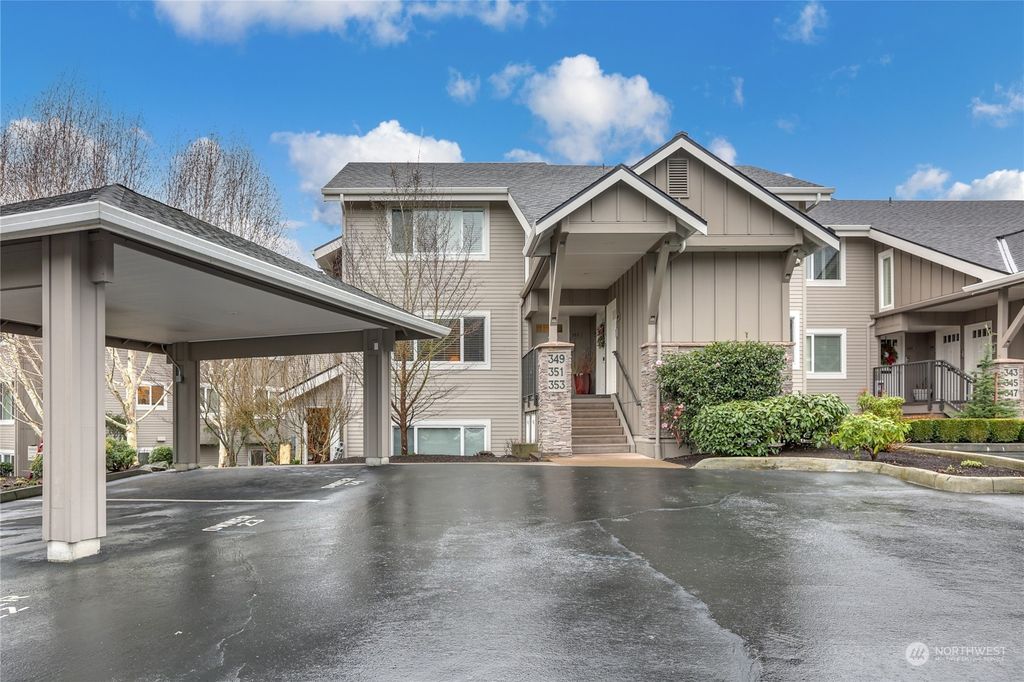 Photo of 353 101 Street SE #D-204, Bellevue, WA 98004 (MLS # 2195952)